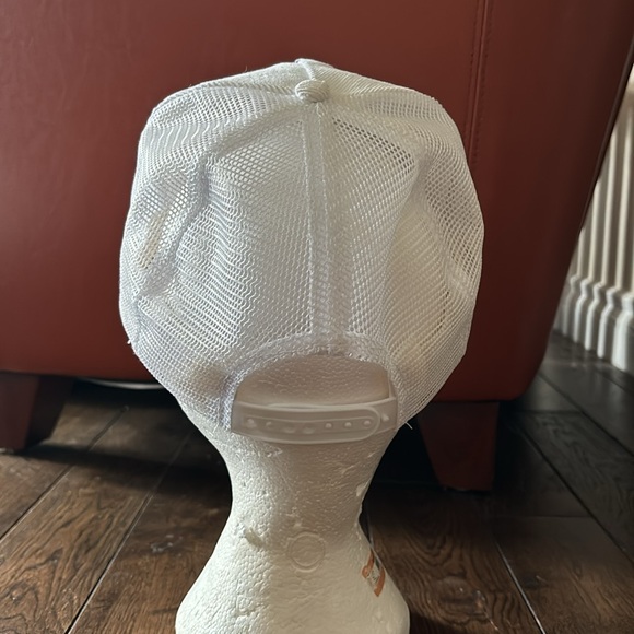 Vintage Trucker Hat - Picture 3 of 3